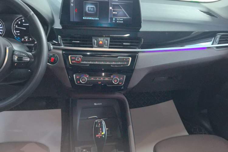Used BMW X1 2022 sDrive25Li Leading Model Audio And AC Panel