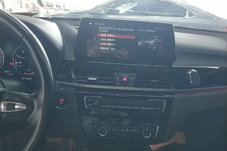 Used BMW X1 2022 sDrive25Li Leading Model Audio And AC Panel