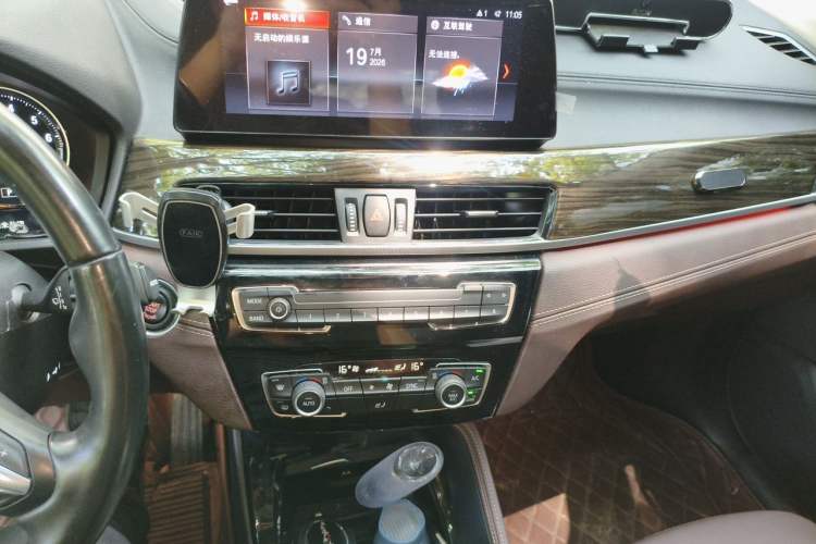 Used BMW X1 2022 Updated xDrive25Li Premium Edition Audio And AC Panel