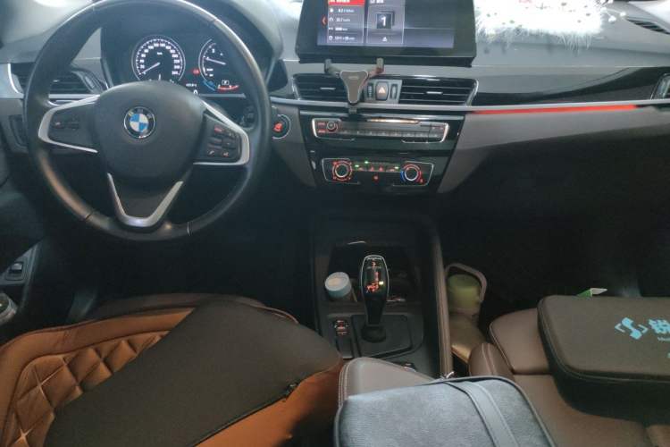 Used BMW X1 2022 sDrive20Li Fashion Model Audio And AC Panel