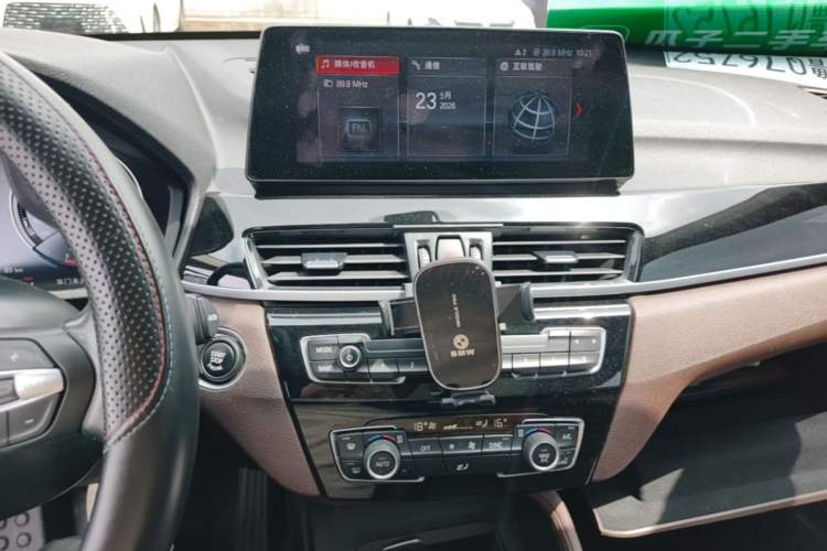 Used BMW X1 2022 sDrive25Li Leading Model Audio And AC Panel