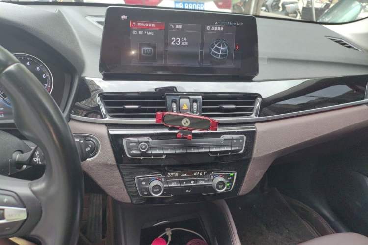 Used BMW X1 2022 sDrive25Li Leading Model Audio And AC Panel