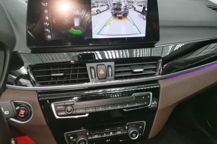 Used BMW X1 2022 sDrive25Li Leading Model Audio And AC Panel