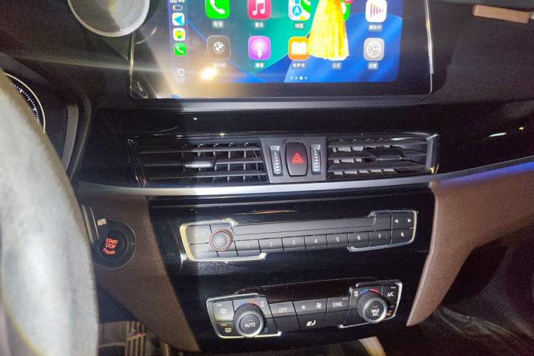 Used BMW X1 2022 sDrive25Li Leading Model Audio And AC Panel