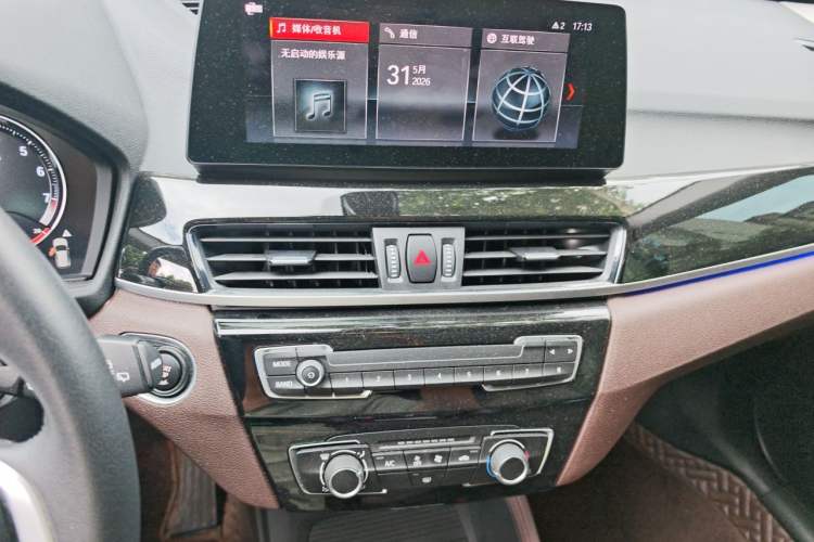 Used BMW X1 2022 sDrive20Li Fashion Model Audio And AC Panel
