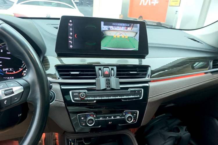 Used BMW X1 2022 Updated xDrive25Li Premium Edition Audio And AC Panel