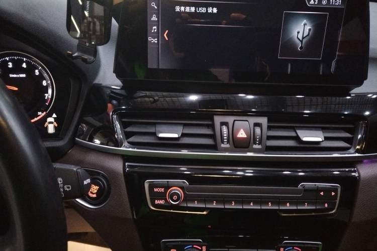 Used BMW X1 2022 sDrive25Li Leading Model Audio And AC Panel