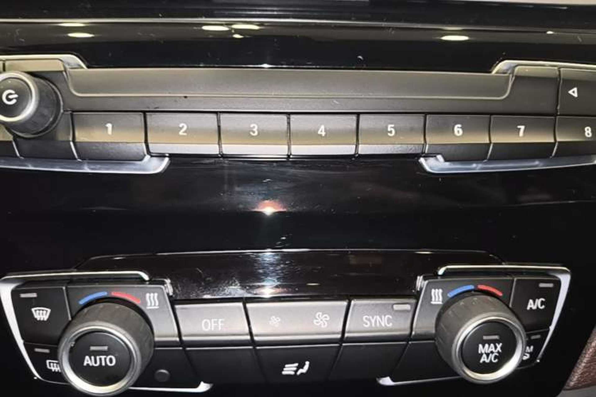 Used BMW X1 2022 sDrive25Li Leading Model Audio And AC Panel