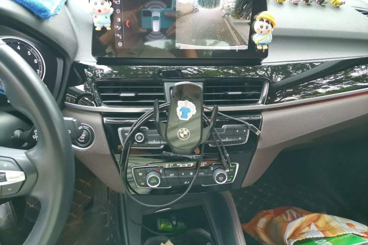 Used BMW X1 2022 sDrive25Li Leading Model Audio And AC Panel