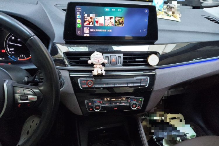 Used BMW X1 2022 sDrive25Li Leading Model Audio And AC Panel