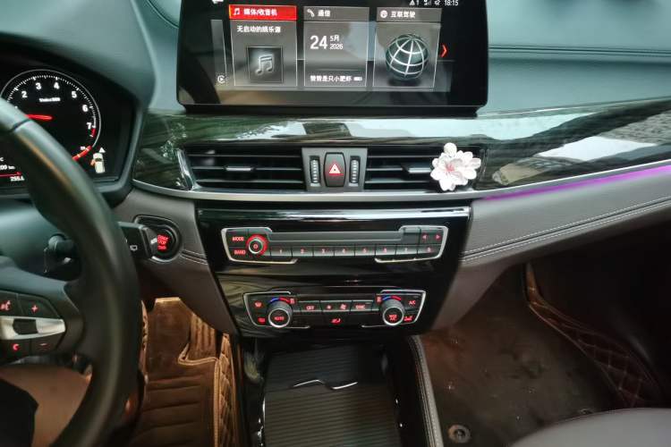Used BMW X1 2022 Updated xDrive25Li Premium Edition Audio And AC Panel