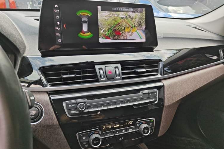 Used BMW X1 2022 sDrive25Li Leading Model Audio And AC Panel