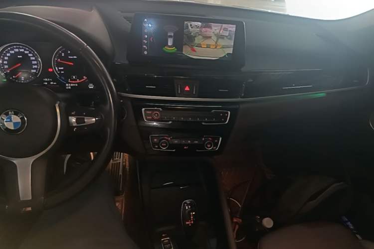 Used BMW X1 2022 sDrive25Li Leading Model Audio And AC Panel