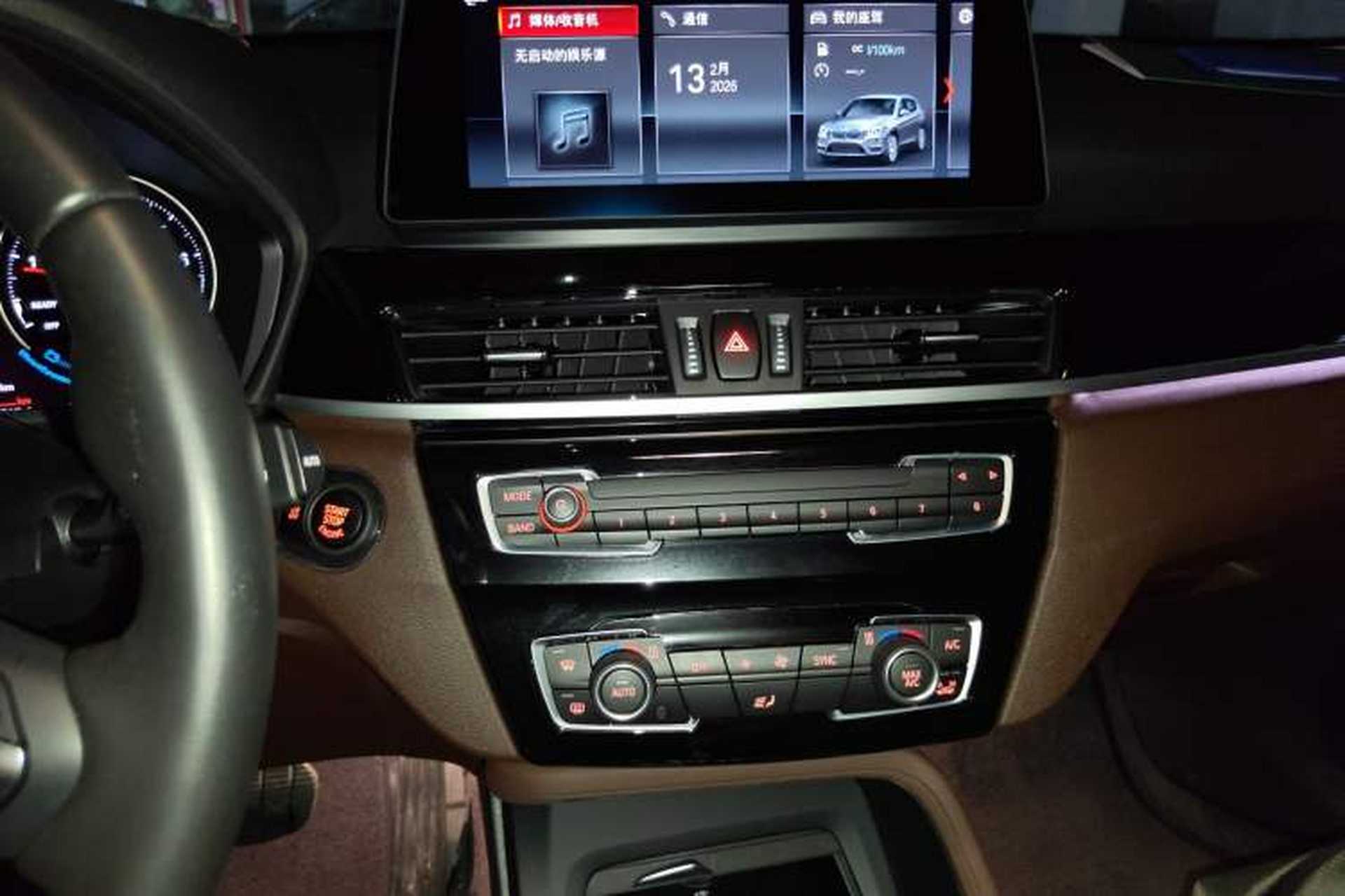 Used BMW X1 2022 sDrive25Li Leading Model Audio And AC Panel