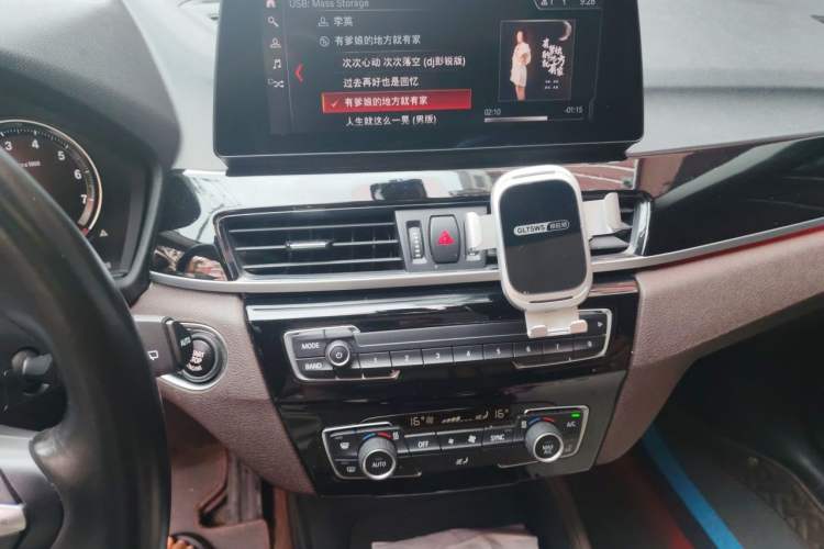 Used BMW X1 2022 sDrive25Li Leading Model Audio And AC Panel