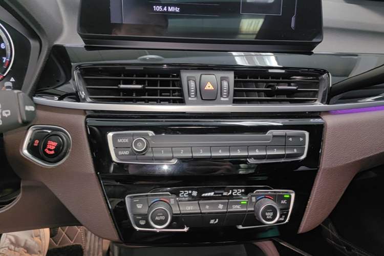 Used BMW X1 2022 sDrive25Li Leading Model Audio And AC Panel