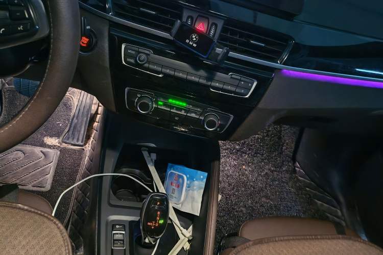 Used BMW X1 2022 sDrive20Li Fashion Model Audio And AC Panel
