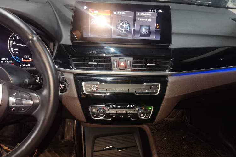 Used BMW X1 2022 sDrive25Li Leading Model Audio And AC Panel