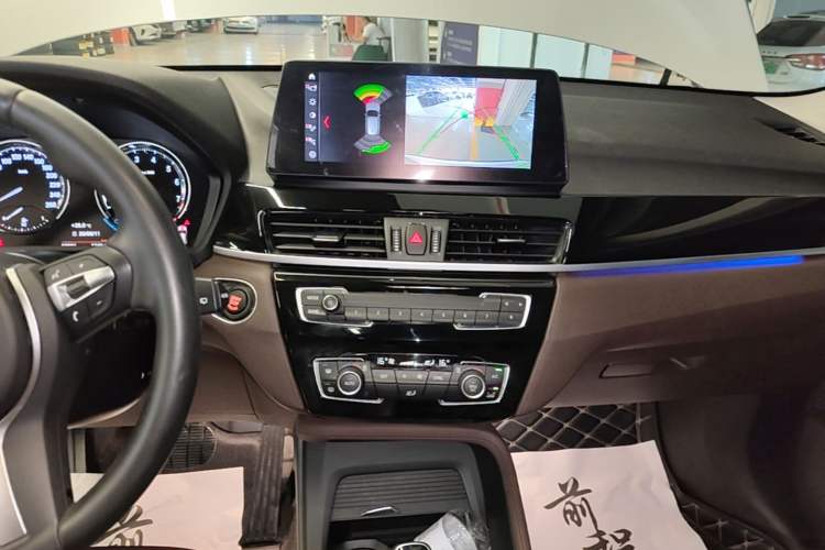 Used BMW X1 2022 sDrive25Li Leading Model Audio And AC Panel