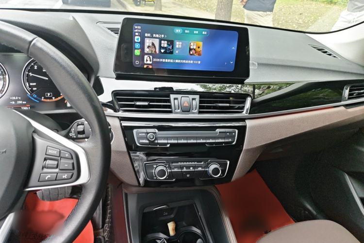 Used BMW X1 2022 sDrive20Li Fashion Model Audio And AC Panel