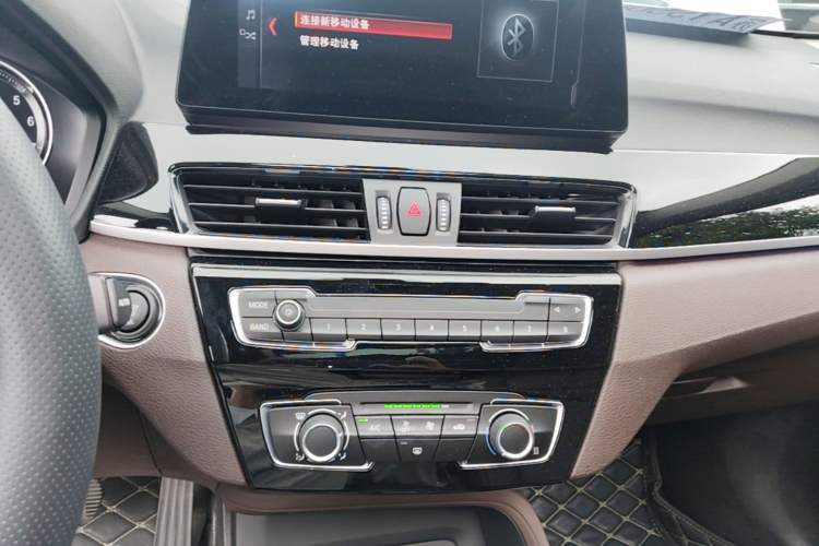 Used BMW X1 2022 sDrive20Li Fashion Model Audio And AC Panel