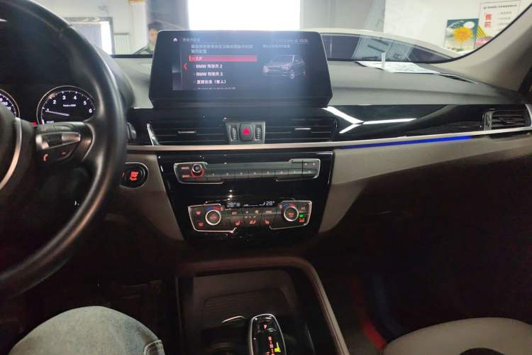 Used BMW X1 2022 sDrive25Li Leading Model Audio And AC Panel