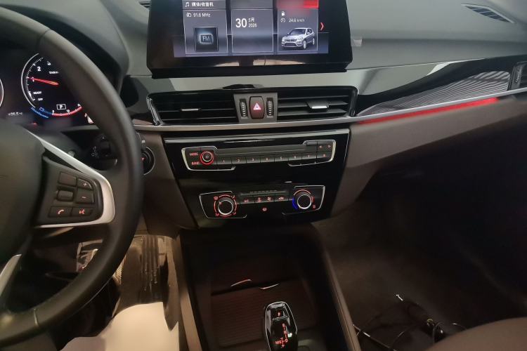 Used BMW X1 2022 sDrive20Li Fashion Model Audio And AC Panel
