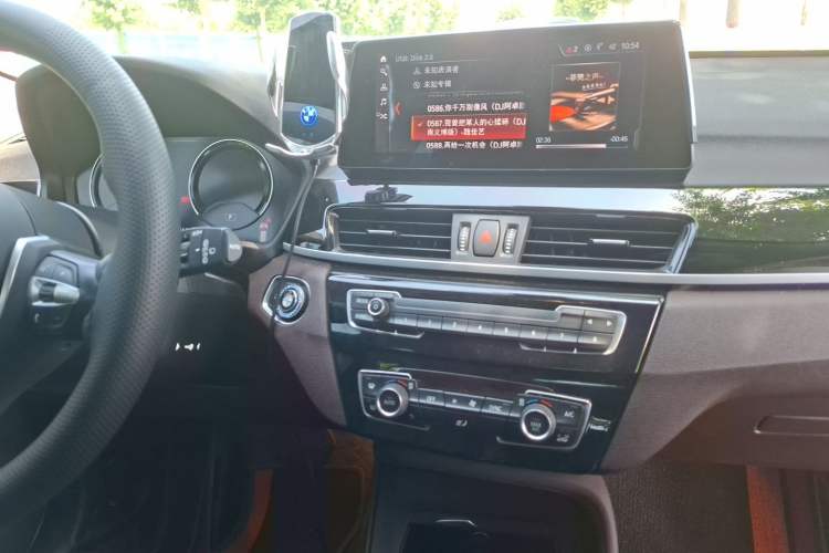 Used BMW X1 2022 sDrive25Li Leading Model Audio And AC Panel