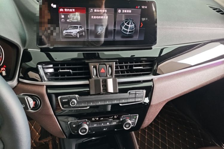 Used BMW X1 2022 sDrive25Li Leading Model Audio And AC Panel