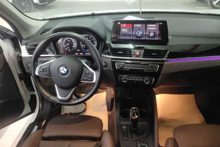 Used BMW X1 2022 sDrive20Li Fashion Model Audio And AC Panel