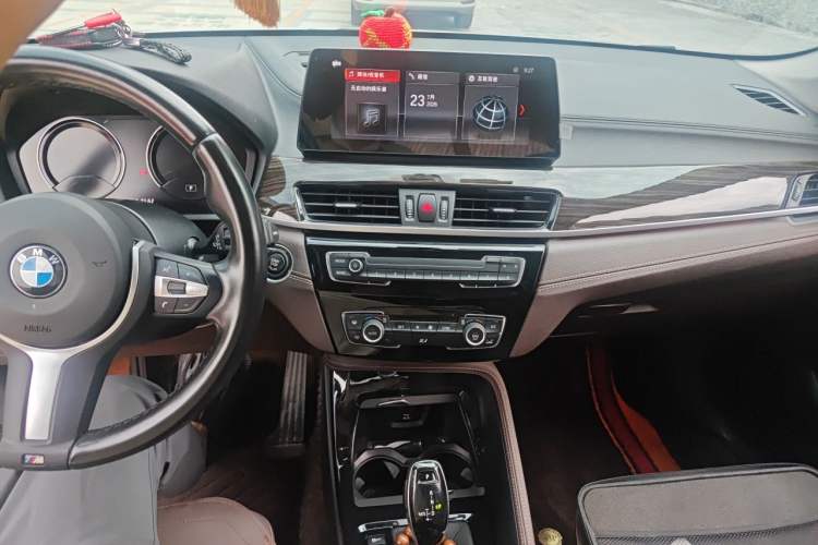 Used BMW X1 2022 Updated xDrive25Li Premium Edition Audio And AC Panel
