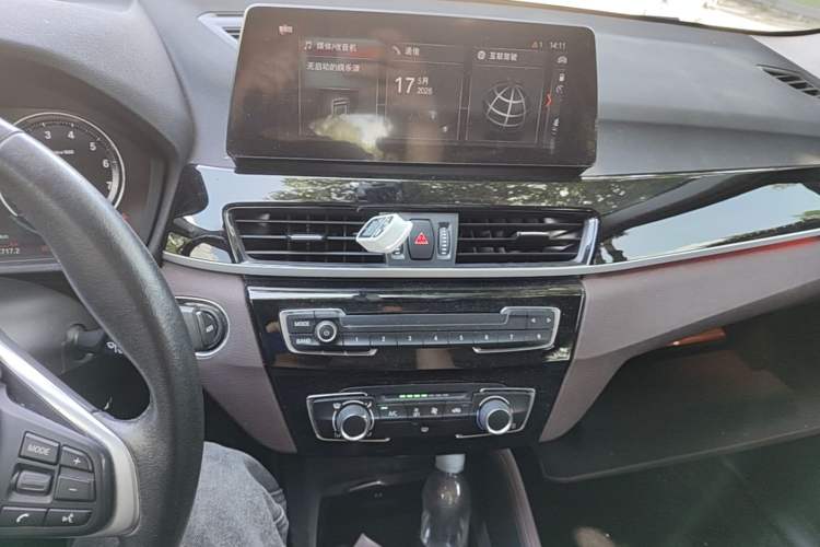 Used BMW X1 2022 sDrive20Li Fashion Model Audio And AC Panel