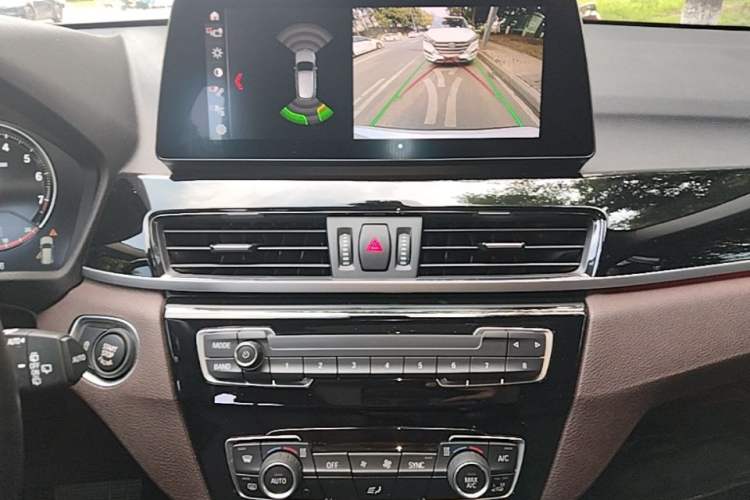 Used BMW X1 2022 sDrive25Li Leading Model Audio And AC Panel