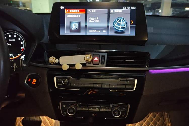 Used BMW X1 2022 sDrive25Li Leading Model Audio And AC Panel