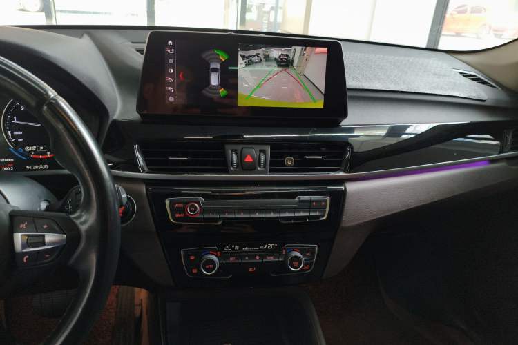 Used BMW X1 2022 sDrive25Li Leading Model Audio And AC Panel