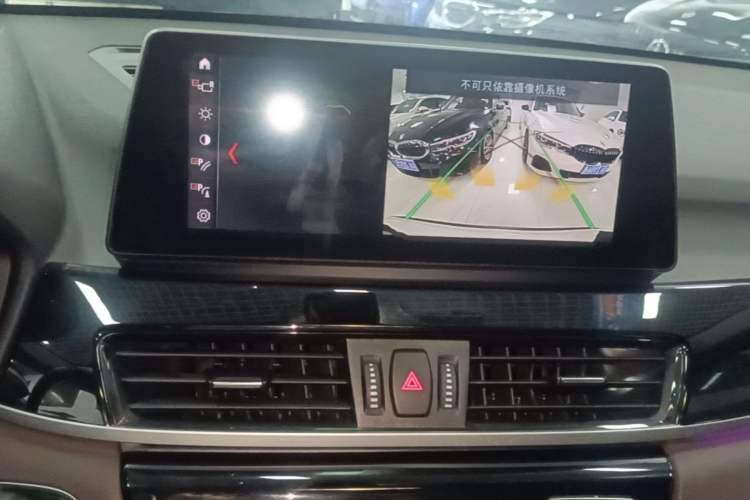 Used BMW X1 2022 sDrive25Li Leading Model Audio And AC Panel