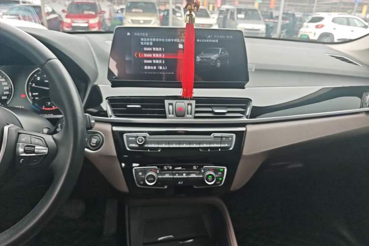 Used BMW X1 2022 sDrive25Li Leading Model Audio And AC Panel