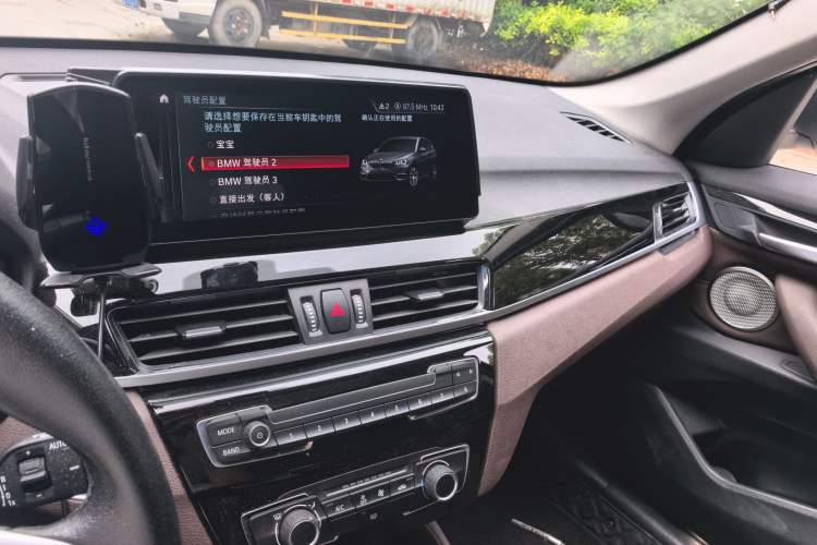 Used BMW X1 2022 sDrive20Li Fashion Model Audio And AC Panel