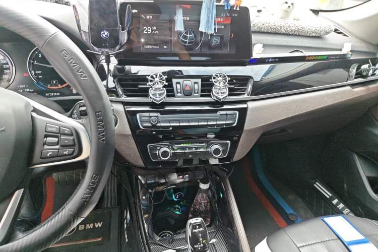 Used BMW X1 2022 sDrive20Li Fashion Model Audio And AC Panel