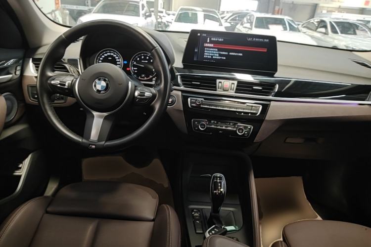 Used BMW X1 2022 sDrive25Li Leading Model Center Console
