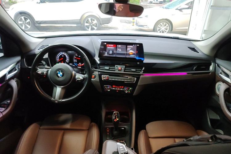 Used BMW X1 2022 sDrive25Li Leading Model Center Console