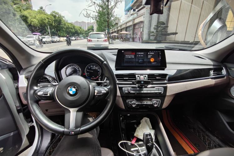 Used BMW X1 2022 sDrive20Li Fashion Model Center Console