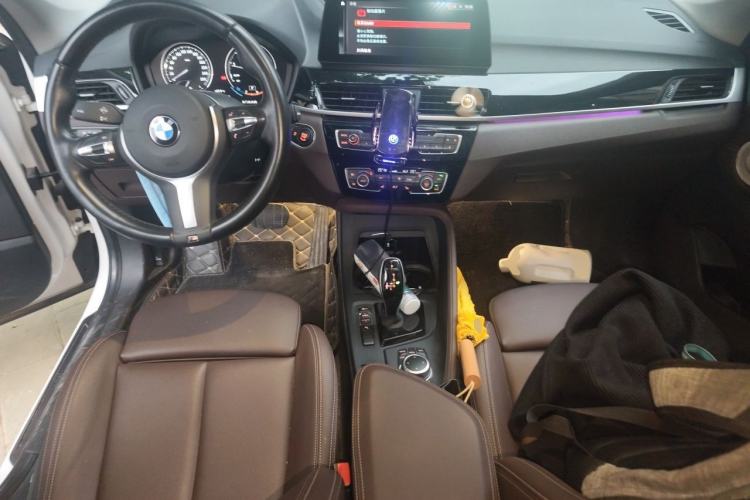 Used BMW X1 2022 sDrive25Li Leading Model Center Console
