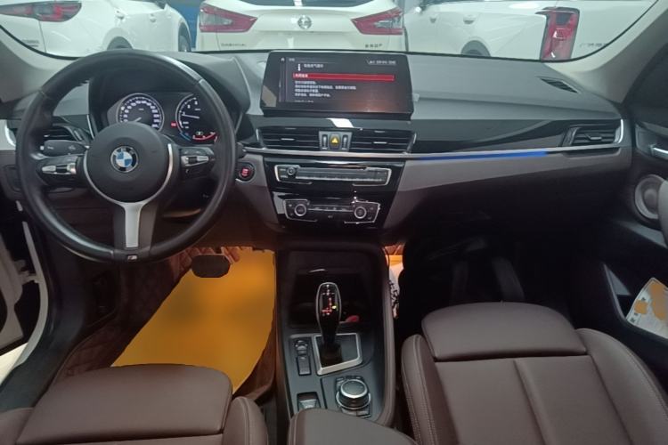 Used BMW X1 2022 sDrive25Li Leading Model Center Console