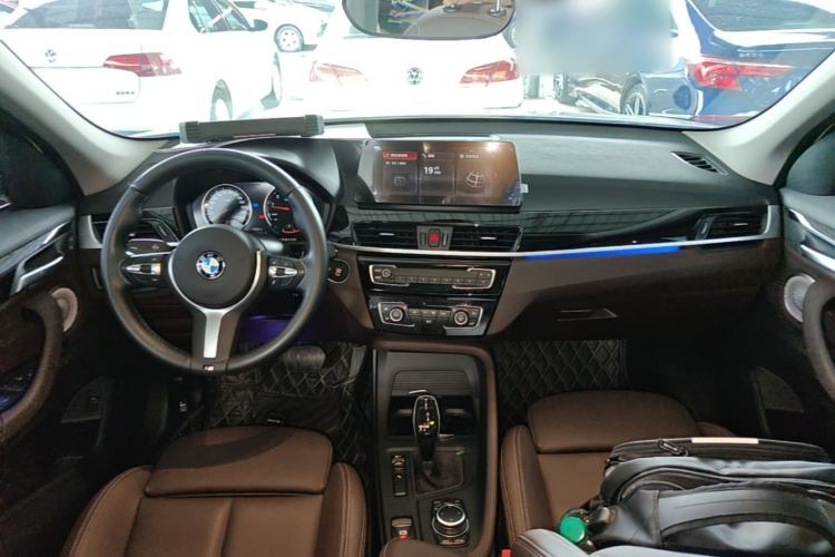 Used BMW X1 2022 sDrive25Li Leading Model Center Console