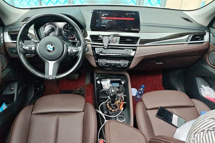 Used BMW X1 2022 Updated xDrive25Li Premium Edition Center Console