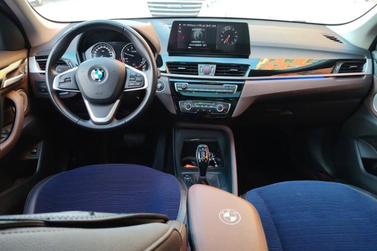 Used BMW X1 2022 sDrive20Li Fashion Model Center Console