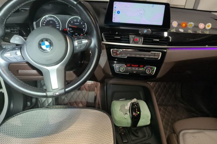 Used BMW X1 2022 sDrive25Li Leading Model Center Console