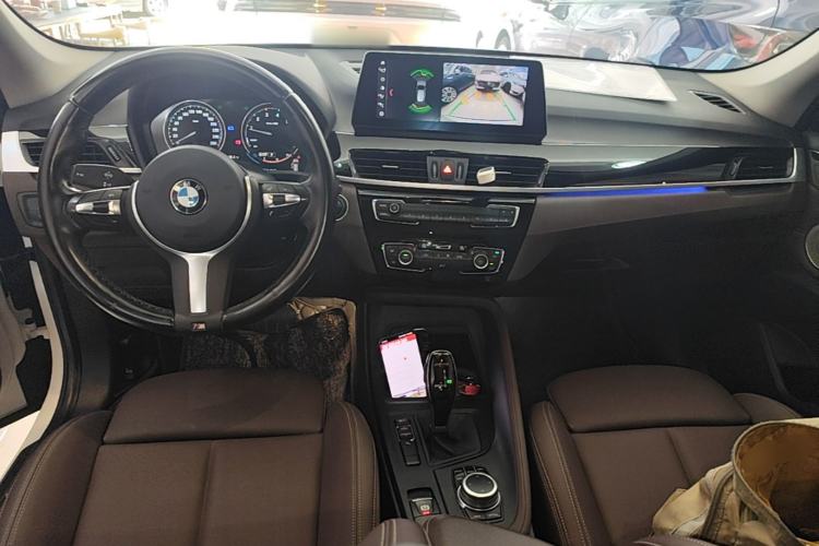 Used BMW X1 2022 sDrive25Li Leading Model Center Console