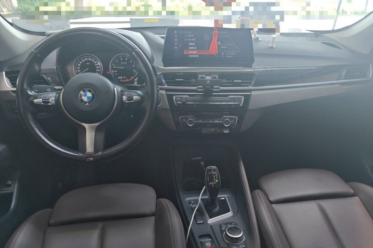 Used BMW X1 2022 sDrive25Li Leading Model Center Console